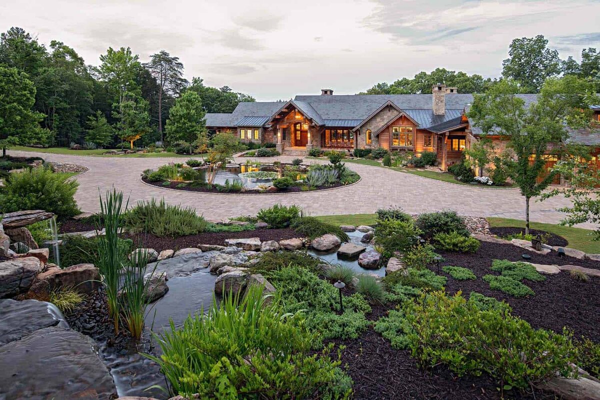 Источник изображения - https://cdn.onekindesign.com/wp-content/uploads/2023/09/Coastal-Dream-House-North-Carolina-Locati-Architects-03-1-Kindesign.jpg