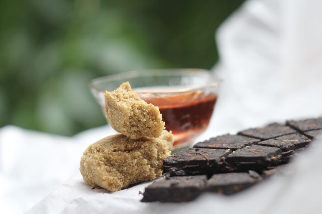 Жент на фоне шу-пуэра. © Ольга Никандрова