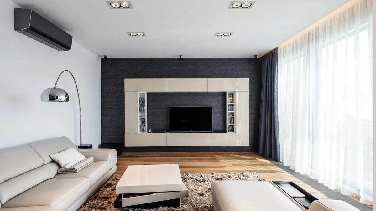 Фото с сайта: https://klimatit.ru/blog/kak-i-gde-razmestit-kondicioner-v-kvartire-i-doma