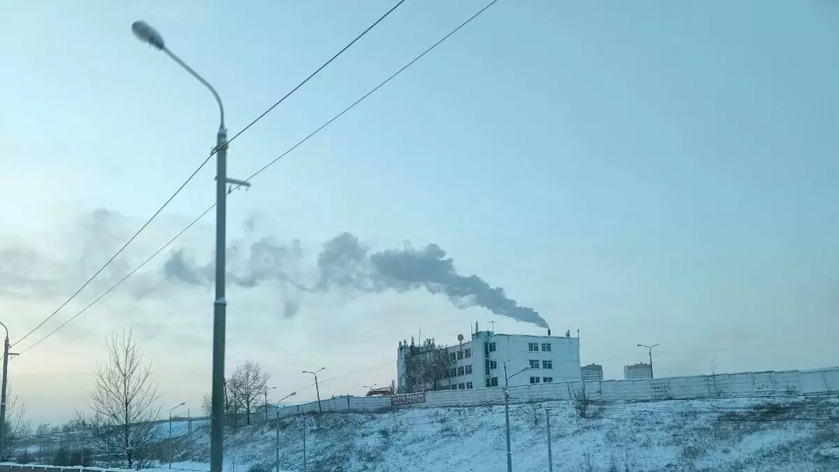     В трех городах Красноярского края ввели режим неблагоприятных метеорологических условий (НМУ) — в Красноярске, Назарове и Ачинске.