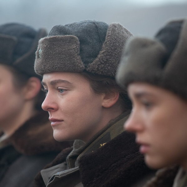     Анастасия Талызина и Аглая Тарасова говорят о войне и любви в трейлере «Воздуха»