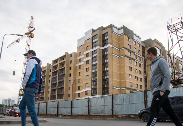    Продажи новостроек Казани упали. По итогам октября застройщики столицы РТ заработали 11,9 млрд рублей, что на 9%, или 1,2 млрд, ниже рекордного сентября Фото: «БИЗНЕС Online»