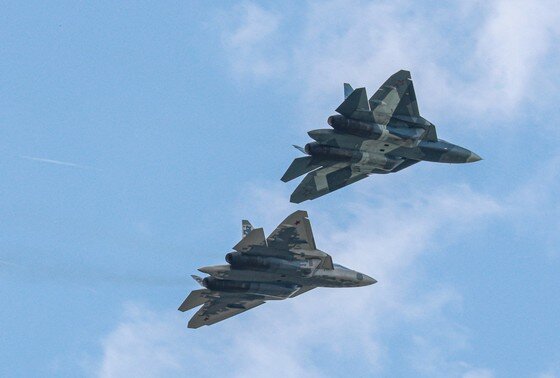    Истребители Су-57