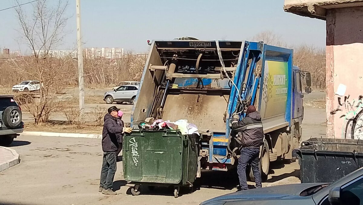     Агент должен будет также судиться с неплательщиками, начислять пени и производить перерасчеты.