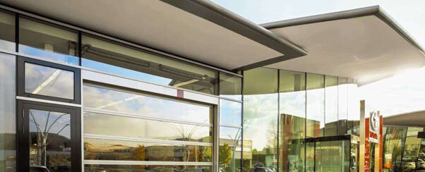 Для панорамных ворот предусмотрено 12 вариантов монтажа