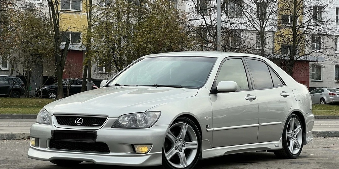 Слишком дорого: выяснял, почему так много просят за подержанный Lexus IS200