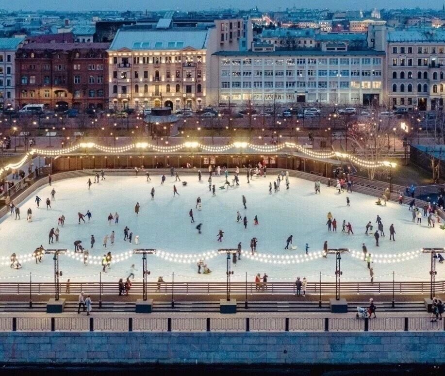 Где в питере каток. Каток новая Голландия в Санкт-Петербурге. Новая Голландия каток. Каток в Питере. Остров Голландия в Санкт-Петербурге зимой.