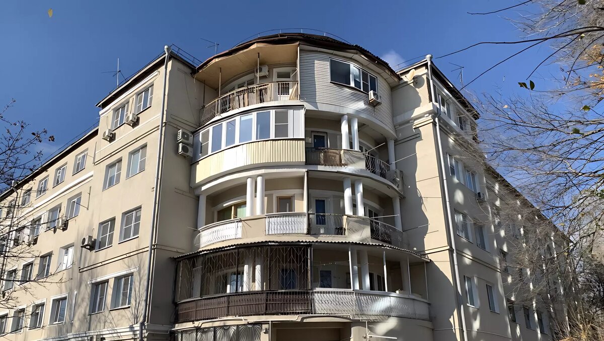     В Ростове-на-Дону не смогли выбрать подрядчика, который приведет в порядок объект культурного наследия «Дом актера, 1930-е г. г.» в центре города, говорится в материалах Госзакупок.
