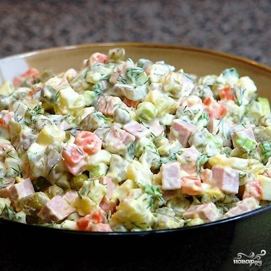 https://m.povar.ru/recipes/salat_novogodnie_chasy-9137.html