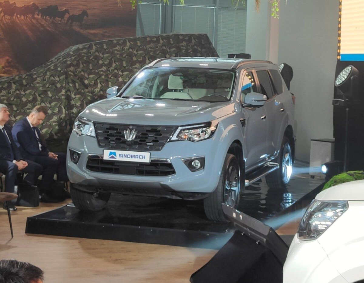 Аналог Land Cruiser Prado с 228-сильным мотором Mitsubishi, «автоматом» ZF  и полным приводом – недорого. В России представлен рамный внедорожник Oting  Paladin | iXBT.com | Дзен