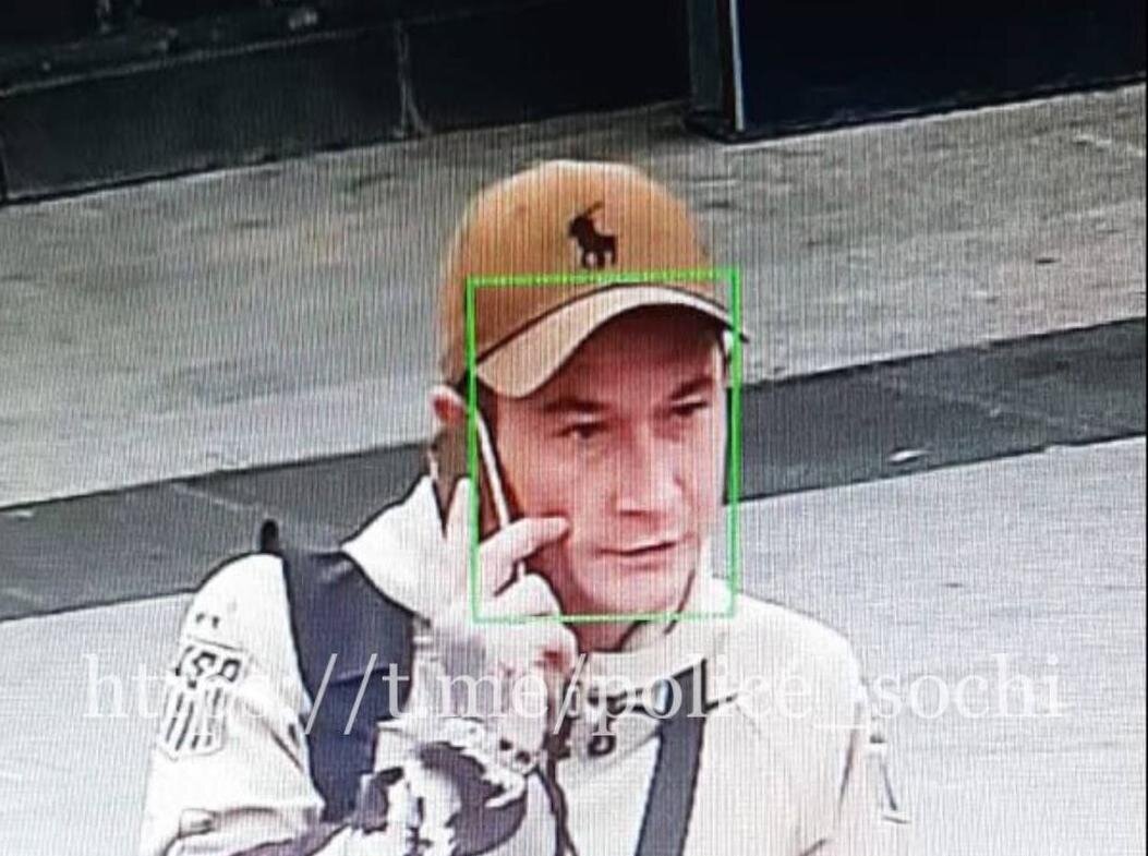 В Сочи наркоман порезал двух человек: они находятся в тяжелом состоянии ...