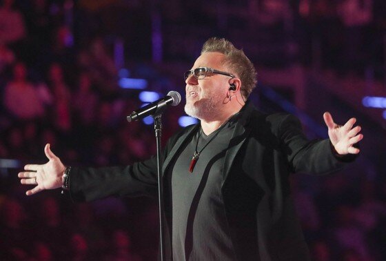    Певец Владимир Пресняков