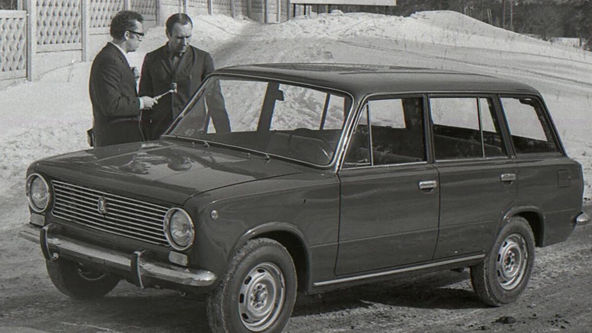 Жигули пронеслись. ВАЗ-2102 «Жигули». ВАЗ 2102 С завода. ВАЗ-2102 Советский универсал. Двойка ВАЗ 2102.