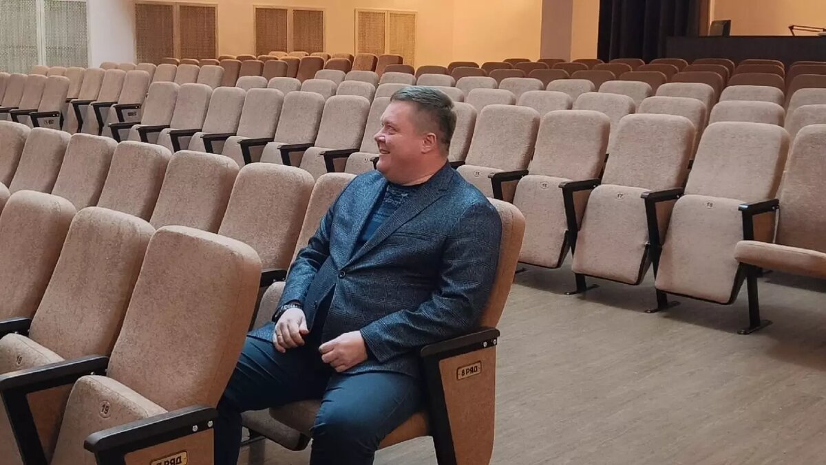    Он будет руководить округом в течение следующих пяти лет.