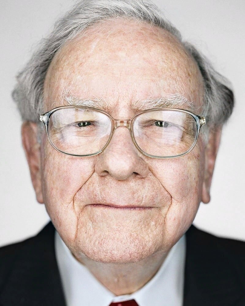 Инвестор, предприниматель, акционер, финансист, экономист.