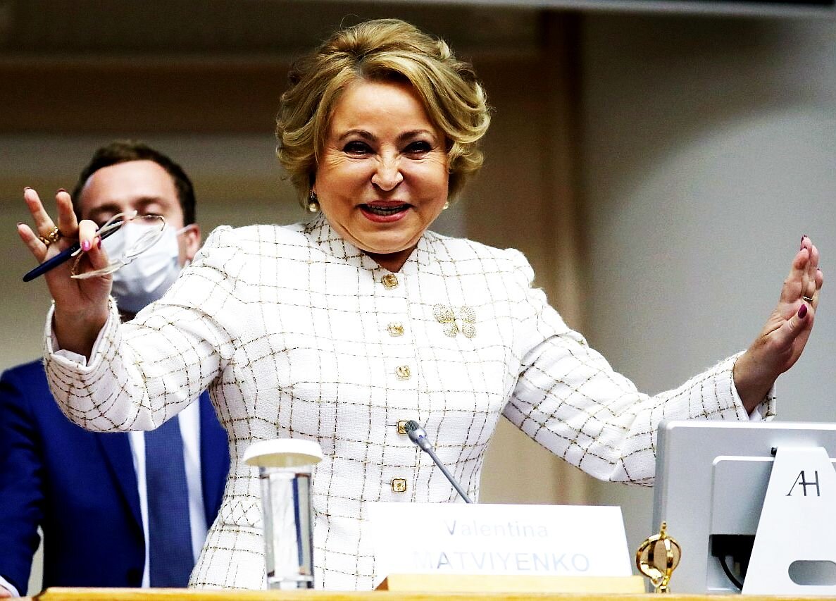 Пенсии 40 000 рублей пообещали в Совфеде некоторым пенсионерам