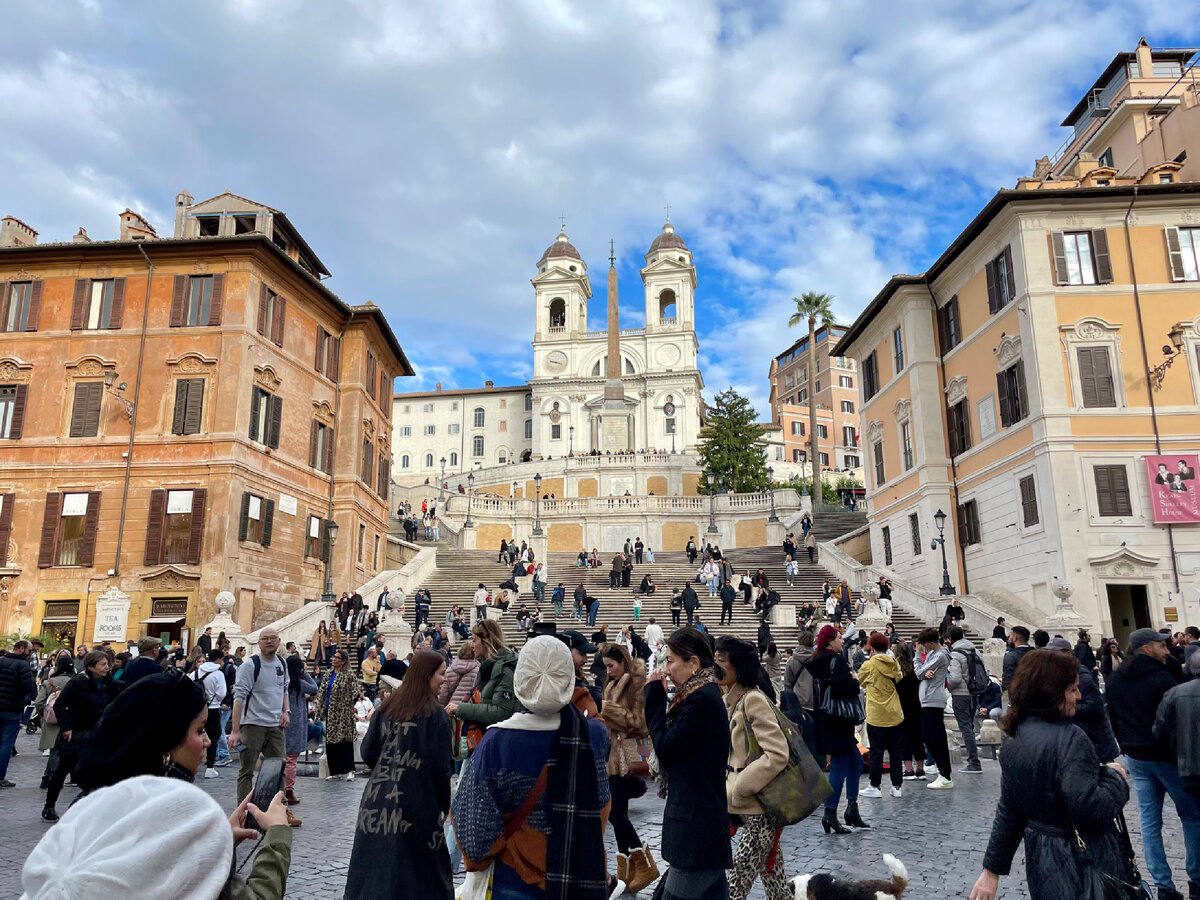 Не сделала это до эмиграции и пожалела. Дела бумажные, даже не представляете, сколько времени и денег на это уходит