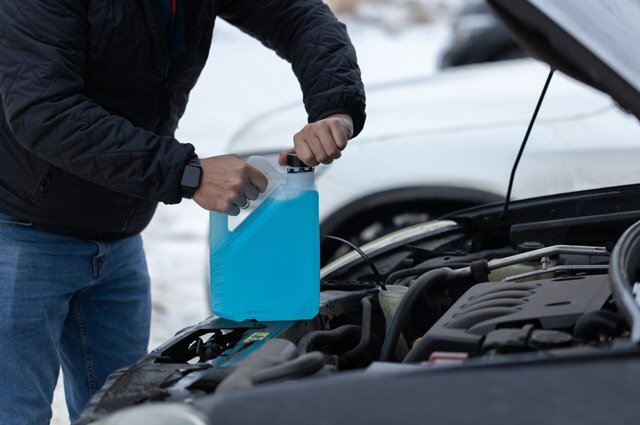    Какой должна быть качественная «незамерзайка» для авто?