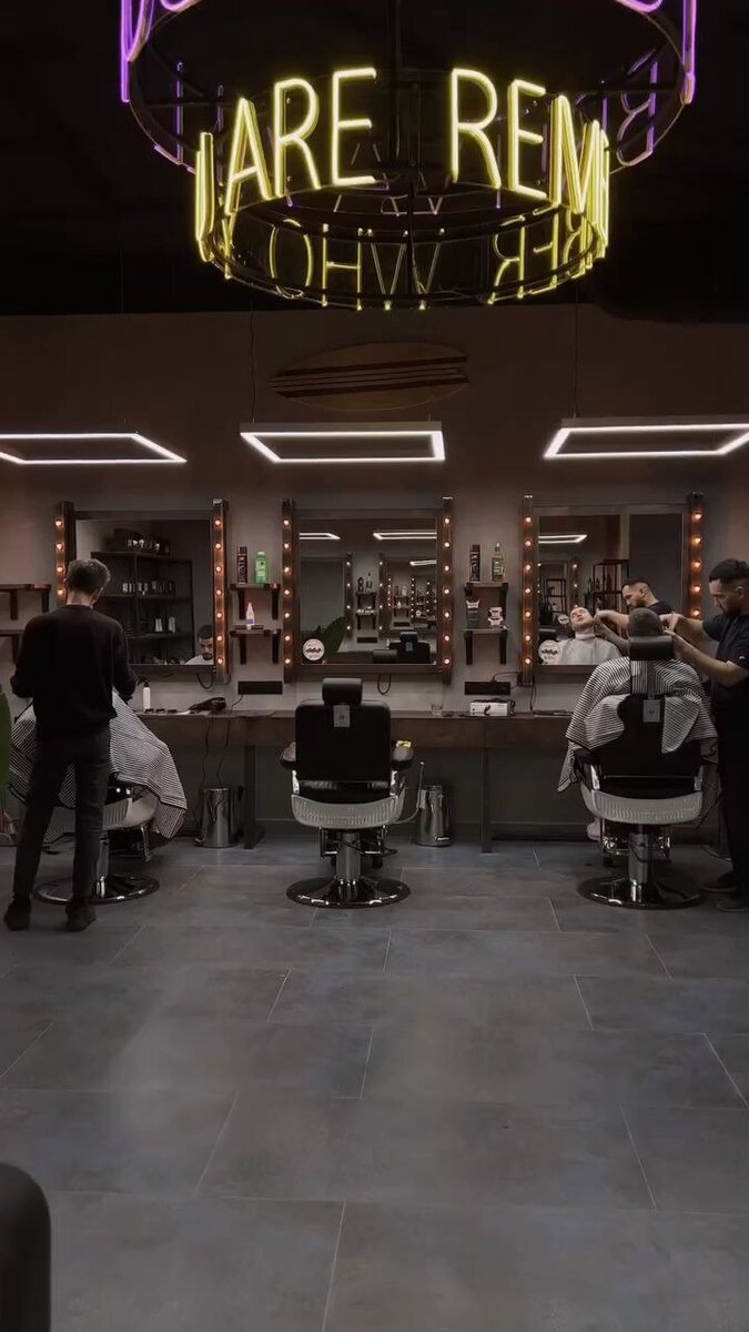 Дизайн одного из барбершопов сети BRITVA 