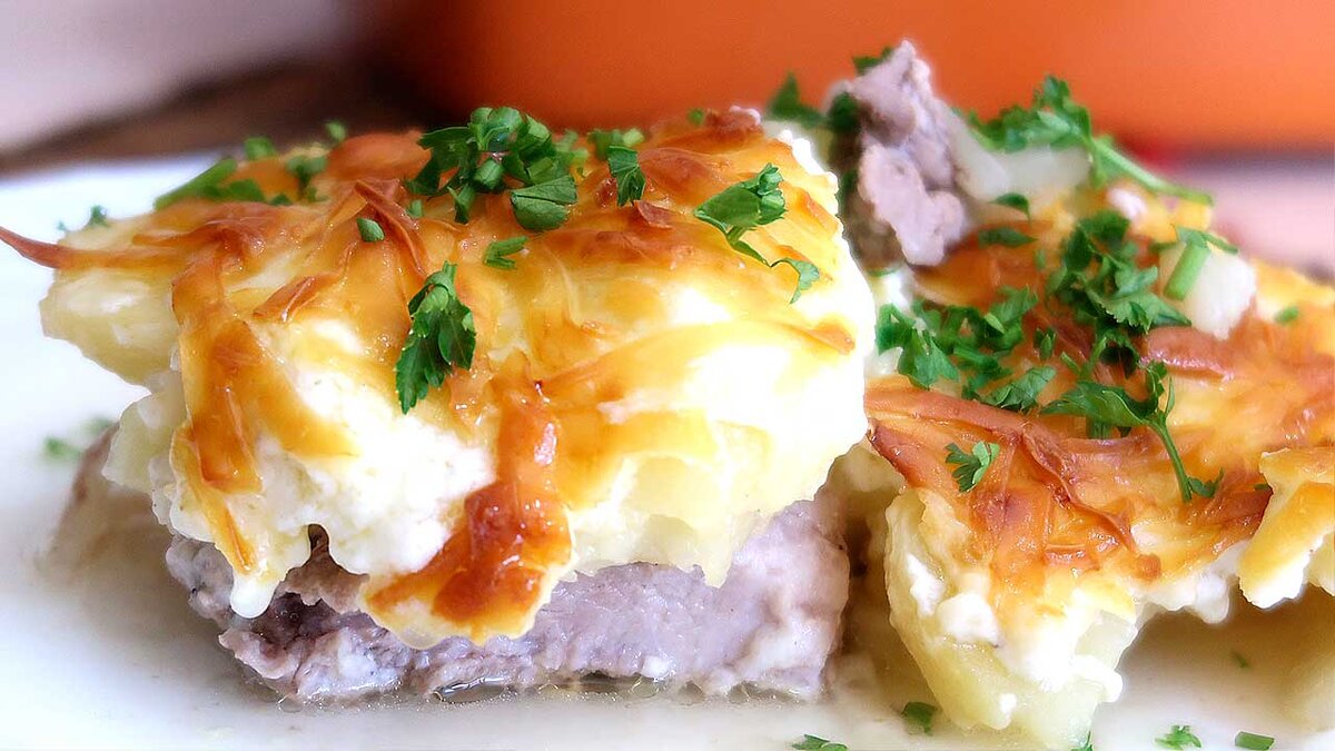 Мясо по капитански в духовке с картошкой
