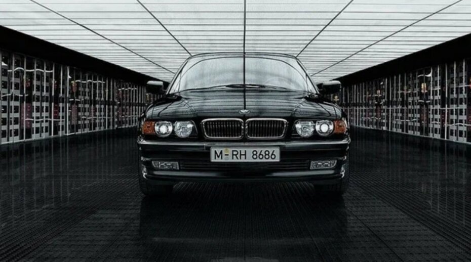 На фото: BMW 7 Series (E38) '1998–2001