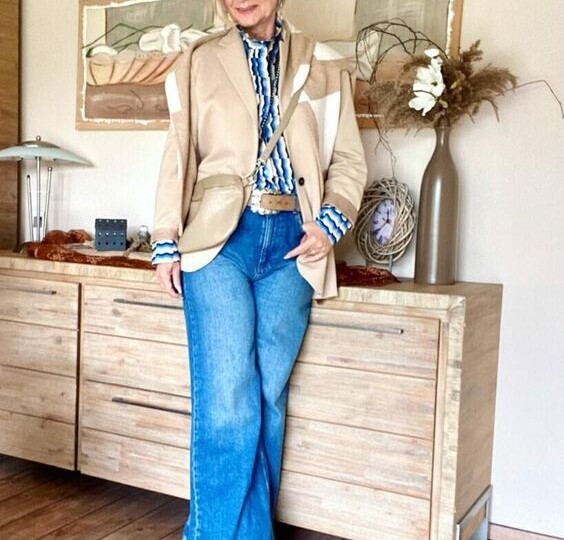 Давайте выглядеть не как "пенсионерка", а как женщина 60+, которая умеет достойно показать свой возраст