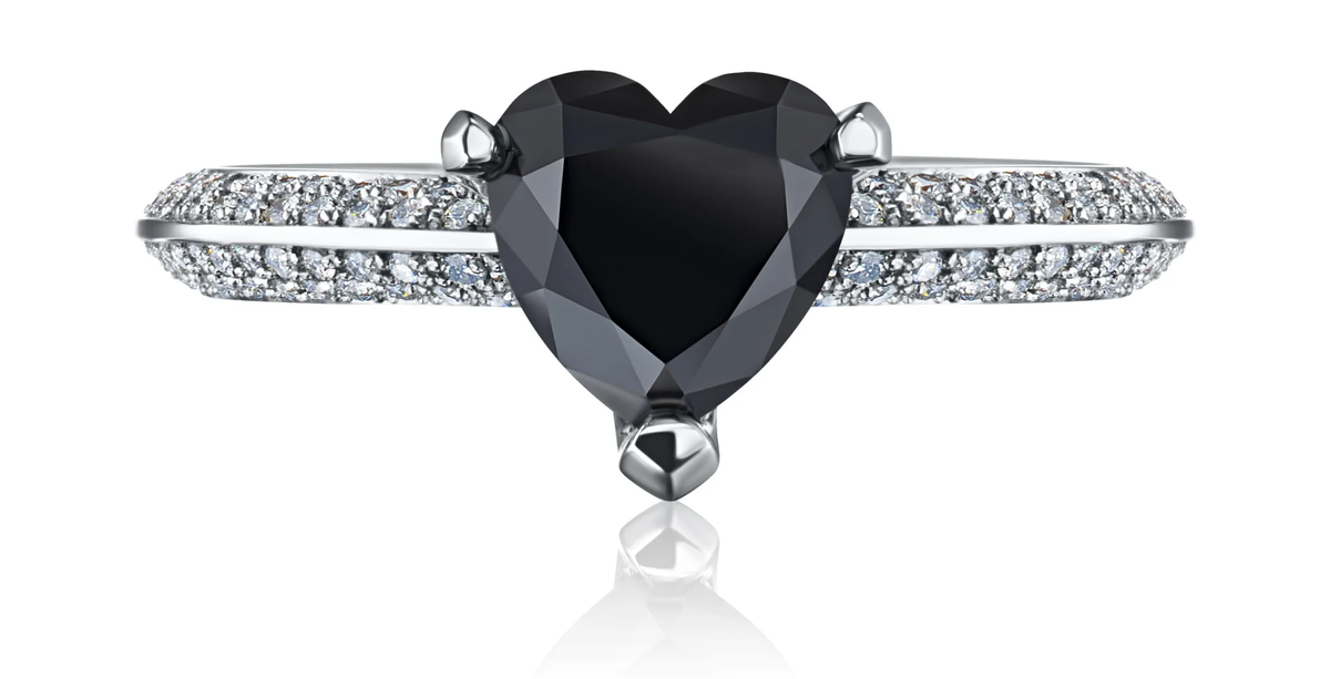 Платина, двухкаратный черный бриллиант, бриллианты.