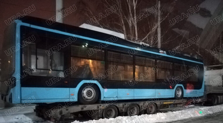    Сейчас троллейбусы стоят в депо