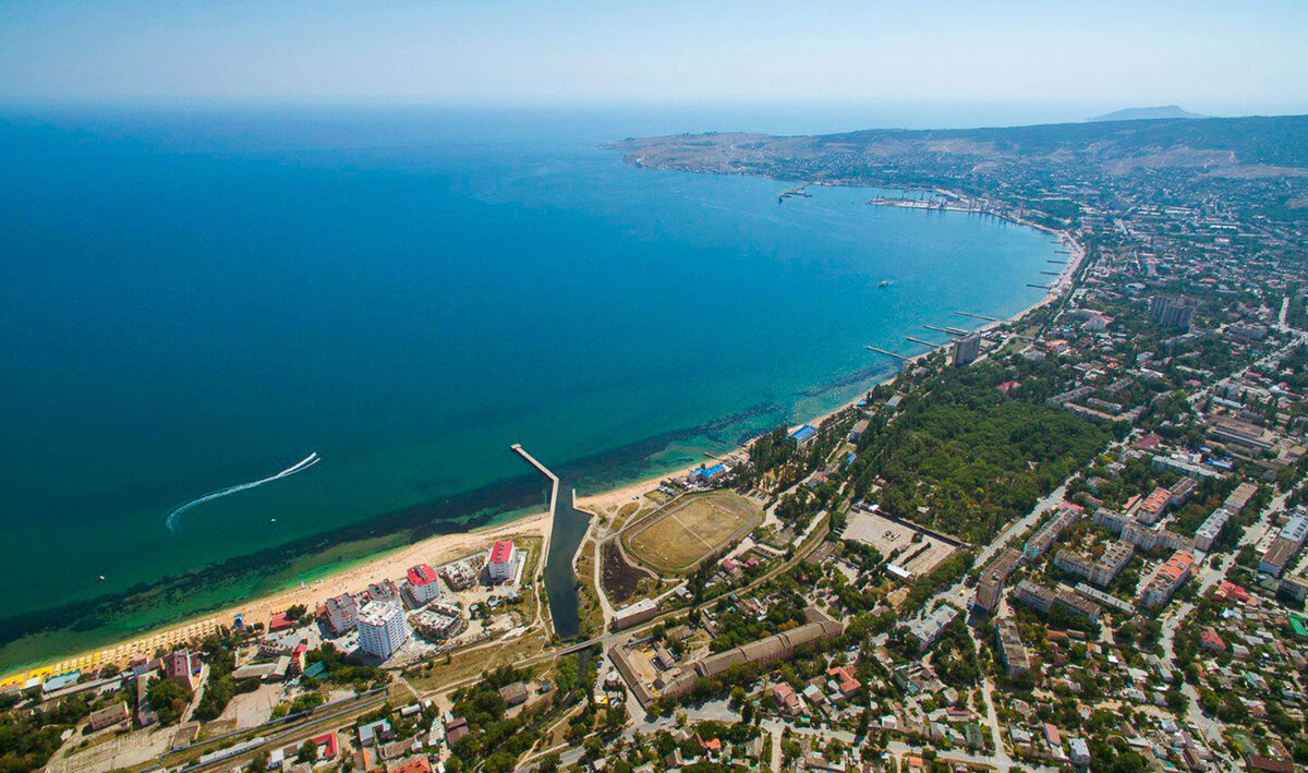 Феодосия город курорт - лучшее место для отдыха в Крыму.