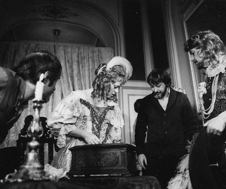 На съемках фильма «Д'Артаньян и три мушкетера». Источник: pinterest.com