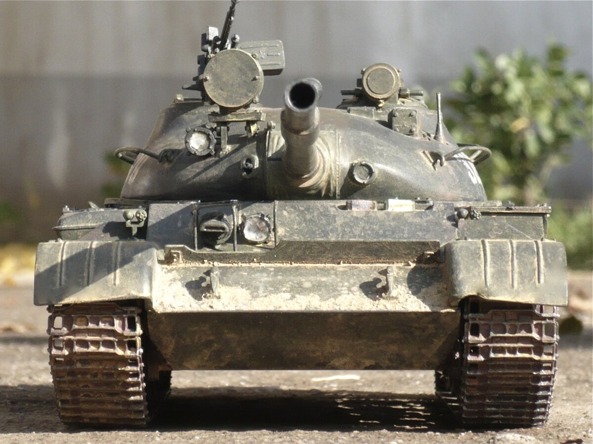 https://stylishbag.ru/25-foto/tank-t62-foto-krupnym-planom.html