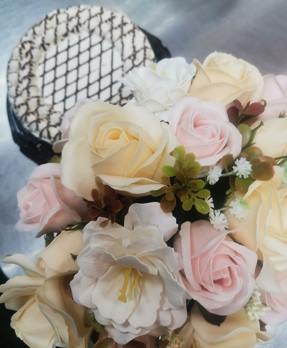 Букет и торт. Мыльный букет 