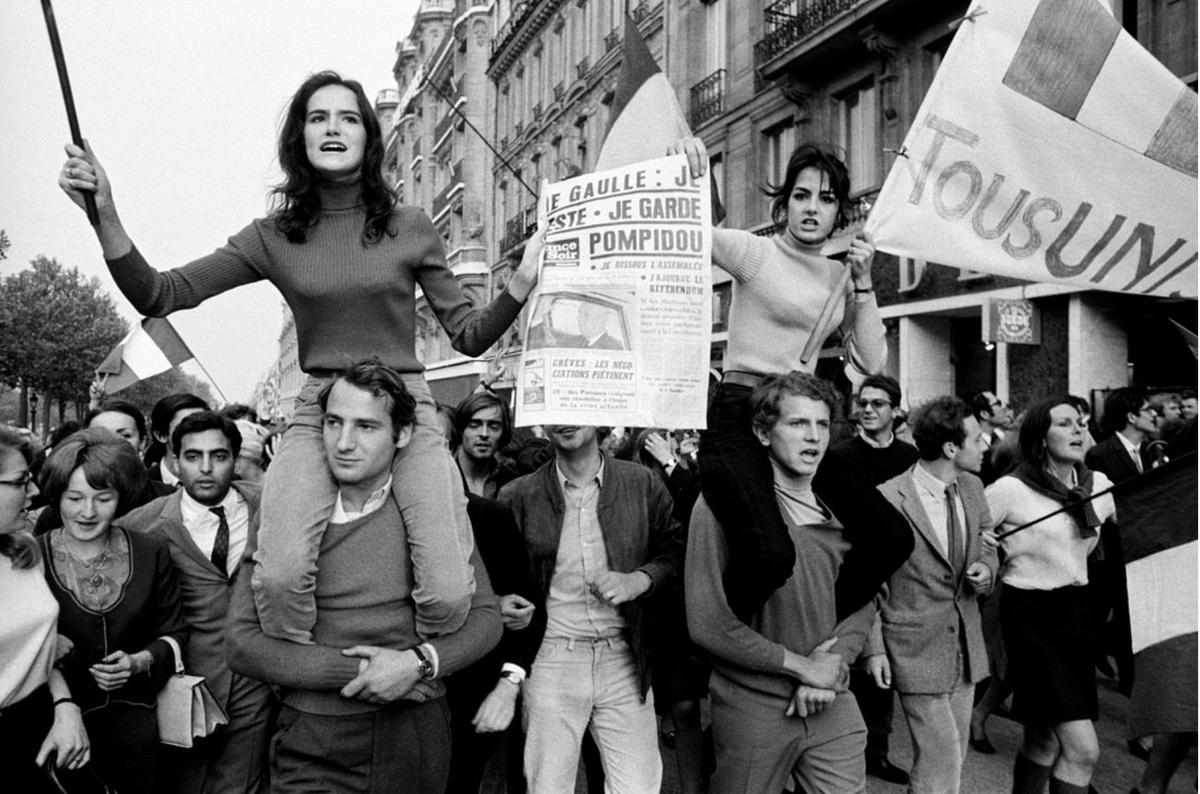 Кризис 1960 1970. Студенческие волнения во Франции в 1968. Студенческие бунты во Франции 1968. Студенческие протесты во Франции 1968. 1968 Год Франция студенческие бунты.