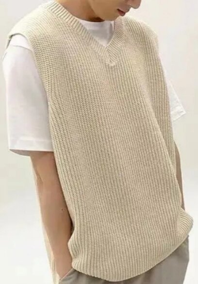 Этот жилет можно носить как в более классическом стиле, так и в повседневном, расслабленном аутфите. ССЫЛКА:
https://sl.aliexpress.ru/p?key=tMPpUhT