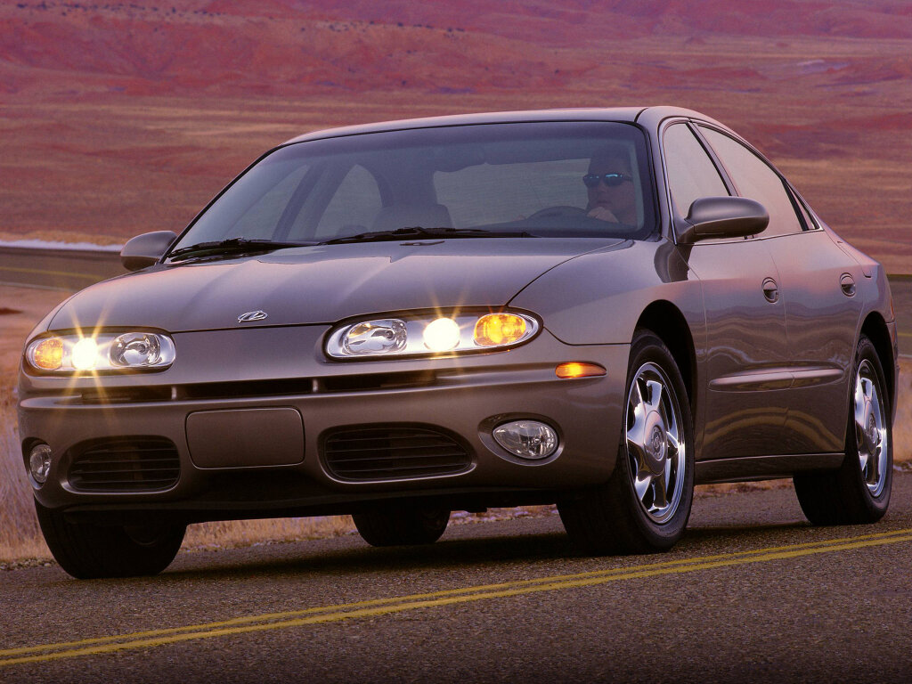 Oldsmobile Aurora — последняя неудавшаяся попытка бренда.. | Автомобильный  мир | Дзен