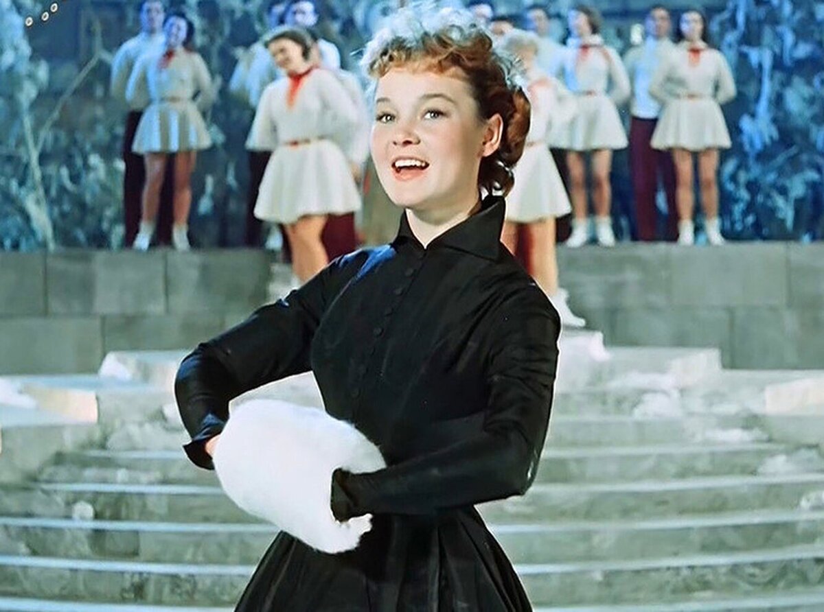 Кадр из фильма "Карнавальная ночь", 1956 год, режиссер Эльдар Рязанов