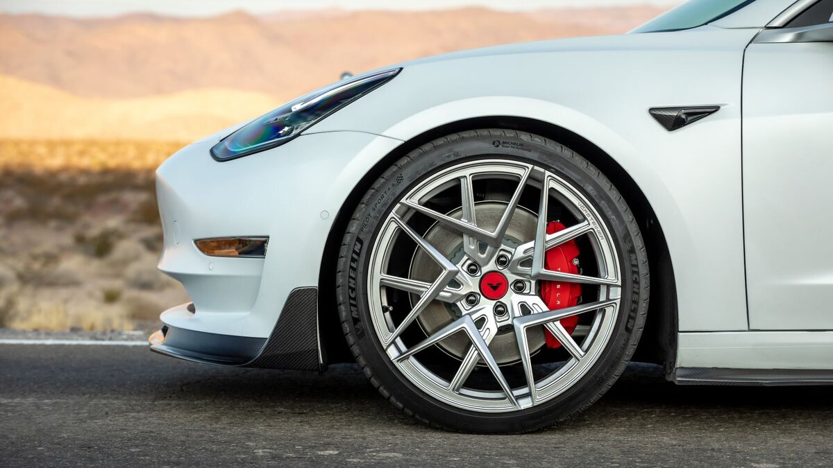    Tesla