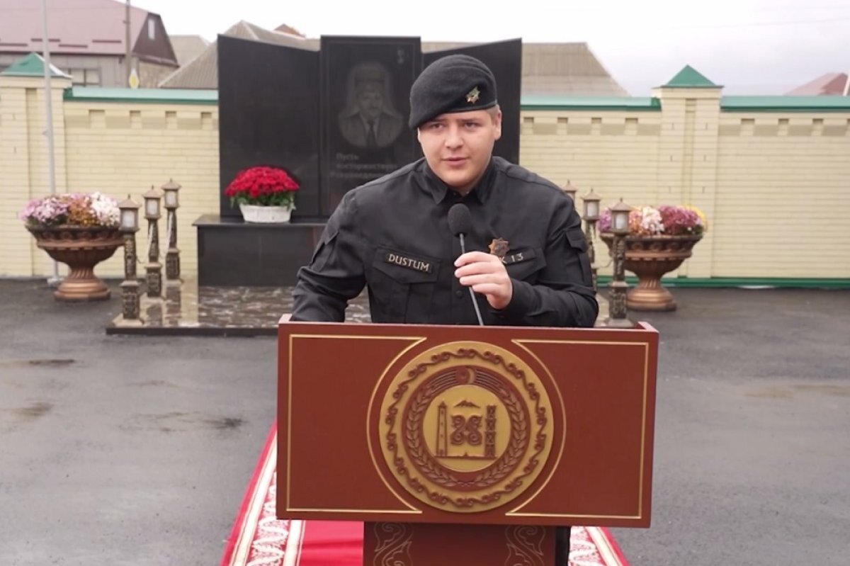    Сын главы Чечни Адам Кадыров стал куратором батальона Минобороны РФ