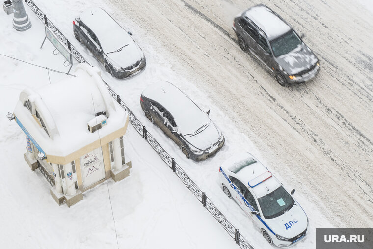 Не видно разметку зимой. Авто Екатеринбург.