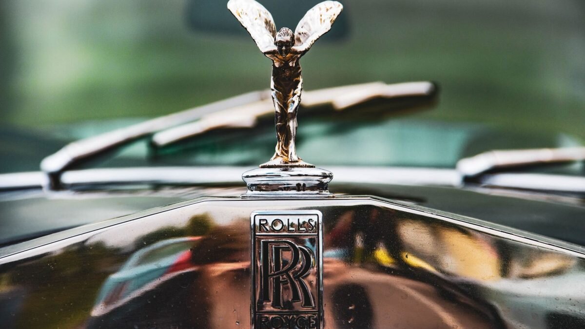 Компания Rolls-Royce планирует удвоить свою прибыль к 2027 году |  Bizmedia.kz | Дзен