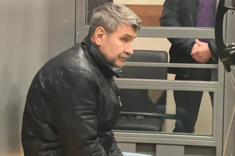    Помимо трех убийств и одного покушения, Сунгатуллина обвиняют в двух крупных кражах с завода «Тасма»