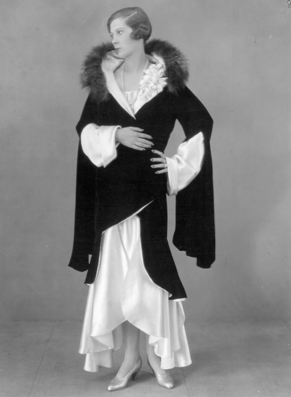    Натали Палей в вечернем платье Люсьена Лелонга, 1929