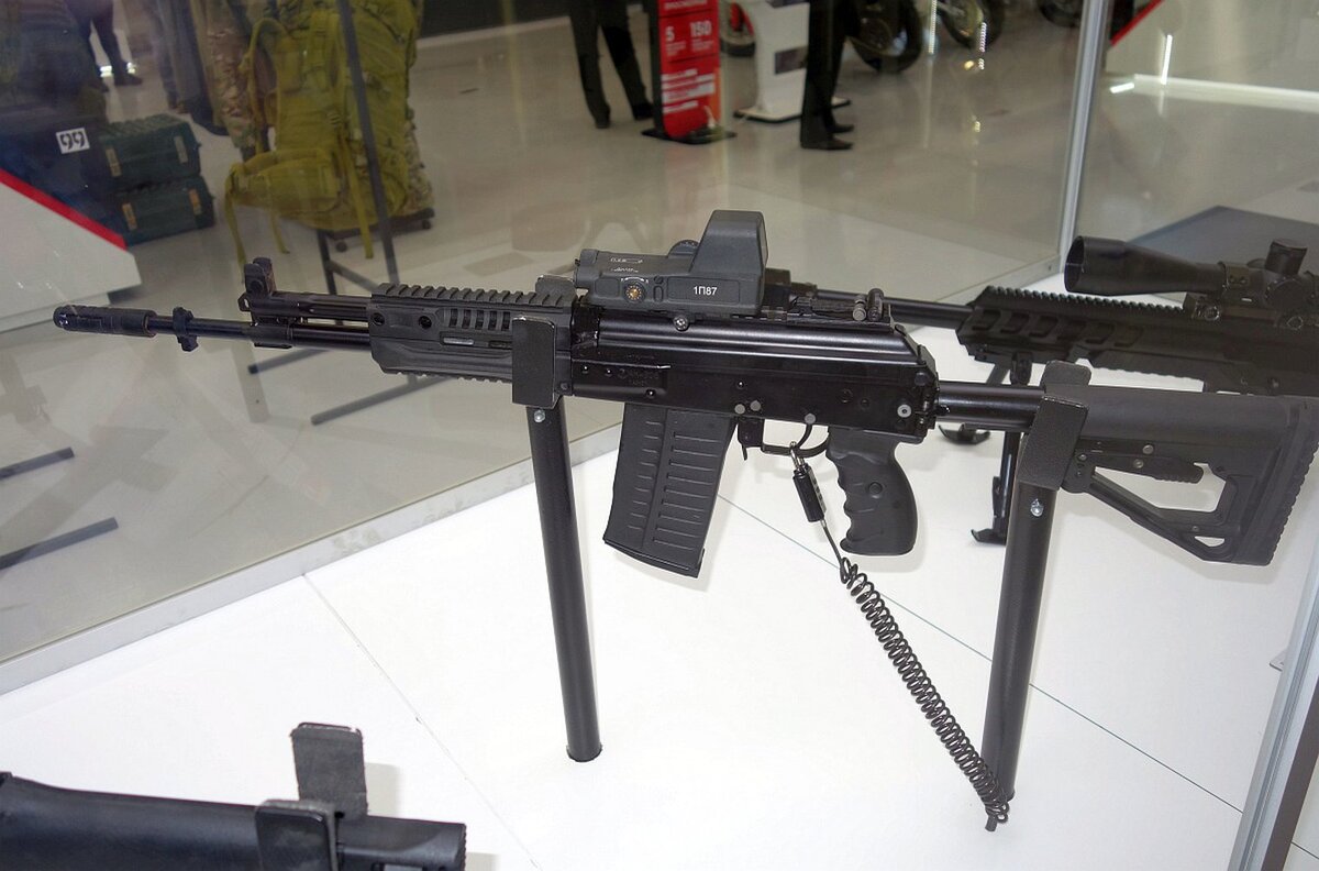Коллиматорный прицел 1П87 на АК-308