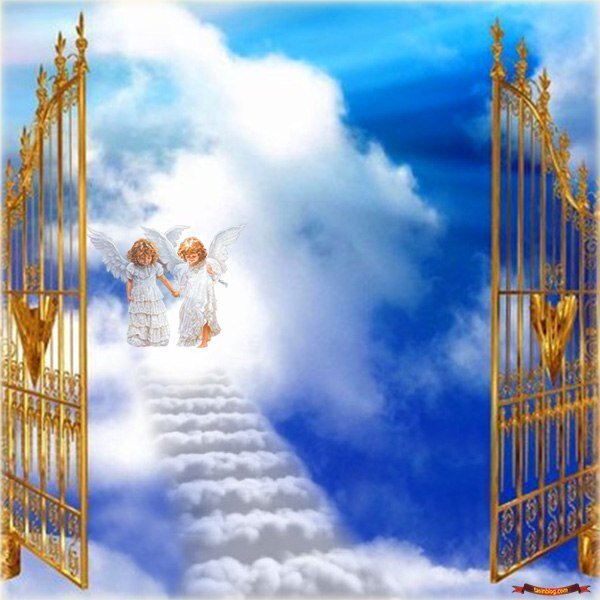 дверь в рай. храм пура улун дану. открытый рай. красивые сказочные ворота. дверь в волшебный мир.