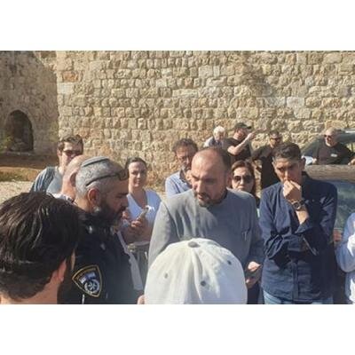 Ровно месяц продолжается противостояние армянской общины Иерусалима попыткам силового захвата земельного участка «Коверу партез».-4
