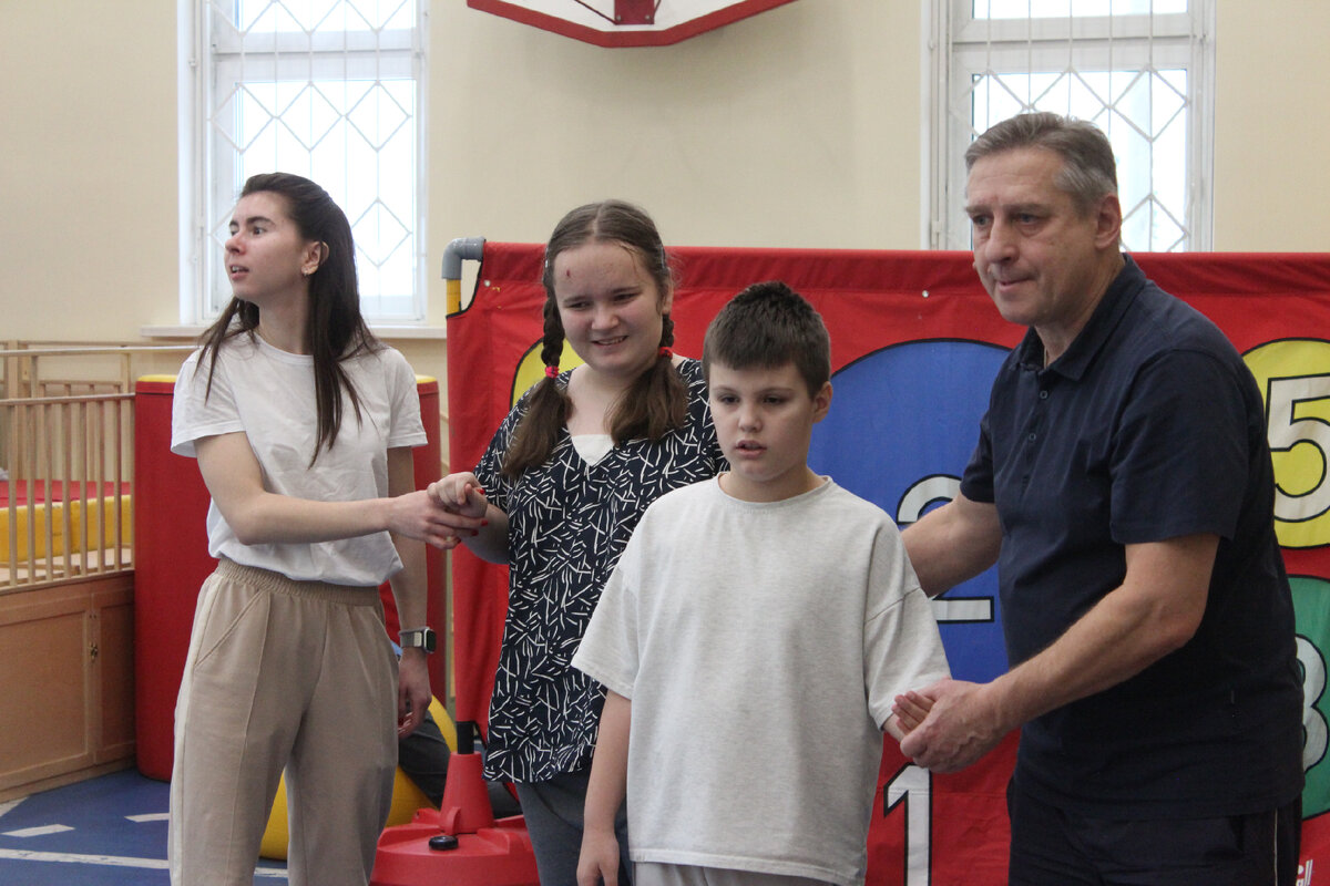 Занятия по адаптивно-физической культуре с Благотворительным фондом ...