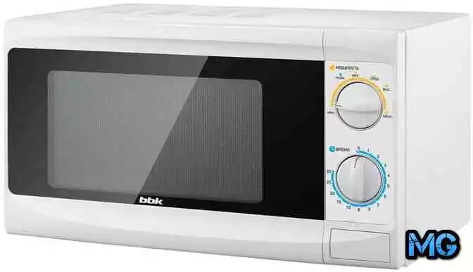 Микроволновка с классическим дизайном окрашена в белый оттенок и будет уместна в любом стиле интерьера. Она быстро разморозит продукты и разогреет еду для всех членов семьи. Объем внутреннего пространства достигает 20 литров и этого достаточно, чтобы вы могли разогреть одну порцию супа или второго. Самая лучшая недорогая встраиваемая микроволновая печь выдает уровень мощности в 700 Вт, что позволяет за 2-3 минуты разогреть порцию пюре или риса.