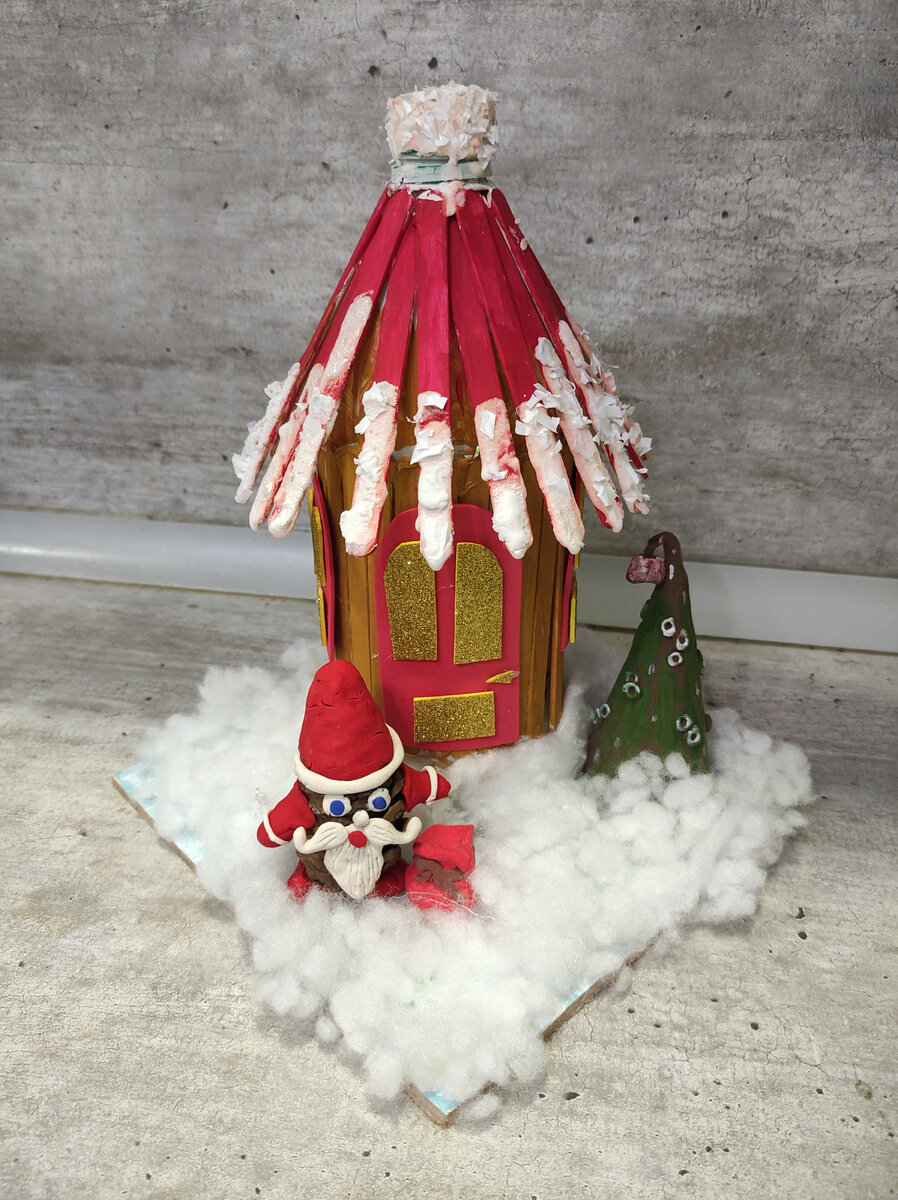 Вот такой домик деда Мороза получился