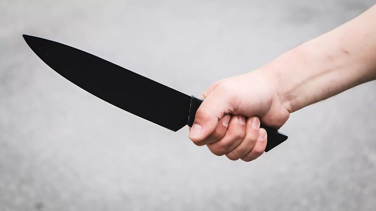     Конфликт между супругами произошел в начале октября. В ходе ссоры мужчина схватился за нож.