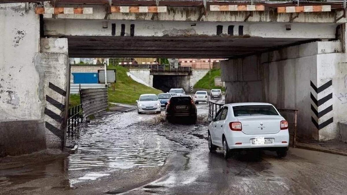    Роман Старовойт затронул тему ремонта улицы Станционной в Курске